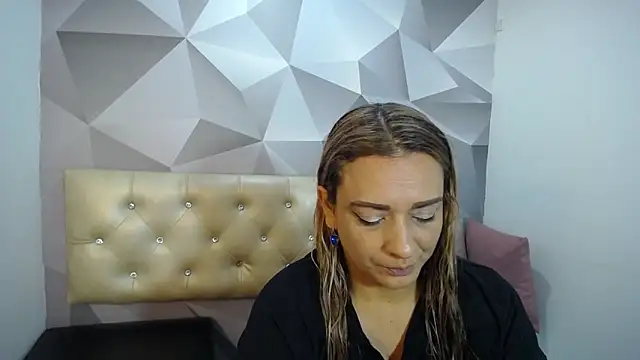 Snapshot of Milf-Prettyboobs chatting on December 14, 2025, 10:42 am Milf-Prettyboobs online show from December 14, 2025, 10:42 am