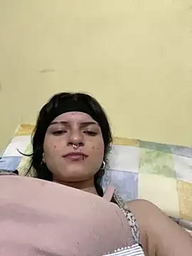 Snapshot of val_zx chatting on March 20, 2025, 7:47 am val zx online show from March 20, 2025, 7:47 am