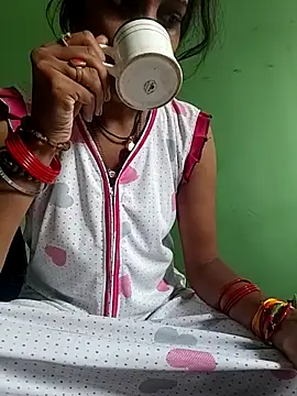 Hotty-Nidhi online show from October 2, 2025, 3:02 am