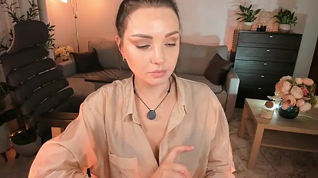 Snapshot of Viki_Bellson chatting on October 3, 2025, 6:38 pm Viki Bellson online show from October 3, 2025, 6:38 pm