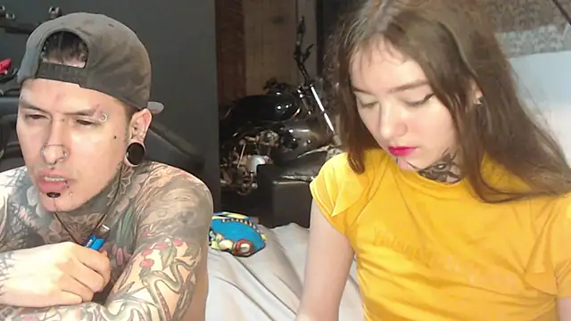 Snapshot of Alucard-Carmila chatting on March 21, 2025, 4:39 am Alucard-Carmila online show from March 21, 2025, 4:39 am