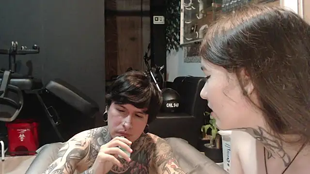 Snapshot of Alucard-Carmila chatting on September 19, 2025, 4:25 am Alucard-Carmila online show from September 19, 2025, 4:25 am