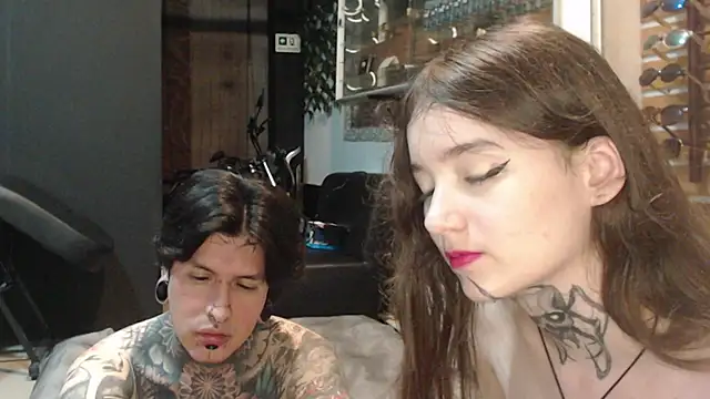 Snapshot of Alucard-Carmila chatting on November 5, 2025, 3:28 am Alucard-Carmila online show from November 5, 2025, 3:28 am