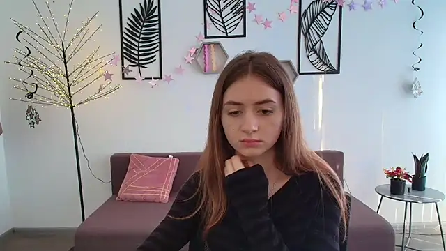 LilyHaart online show from March 18, 2025, 6:36 am