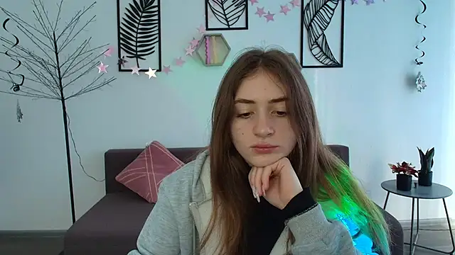 LilyHaart online show from March 20, 2025, 6:30 am