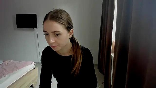 LilyHaart online show from October 24, 2025, 10:44 am