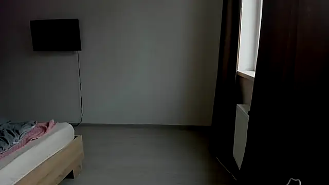 LilyHaart online show from November 18, 2025, 7:02 am