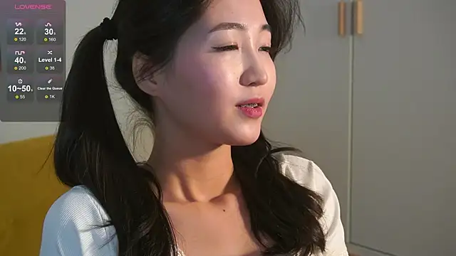 Snapshot of SeulBi chatting on March 13, 2025, 12:02 pm SeulBi online show from March 13, 2025, 12:02 pm