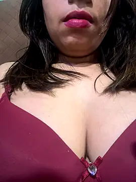 lustyindiancouple online show from December 4, 2025, 11:30 am