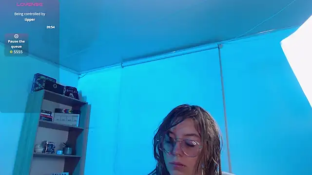 Soy mangx online show from September 20, 2025, 2:34 am