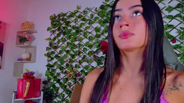 Snapshot of alice_rous21 chatting on November 27, 2025, 1:24 pm alice rous21 online show from November 27, 2025, 1:24 pm