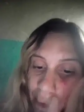 Snapshot of VictoriaLuxe chatting on October 31, 2025, 10:33 pm VictoriaLuxe online show from October 31, 2025, 10:33 pm