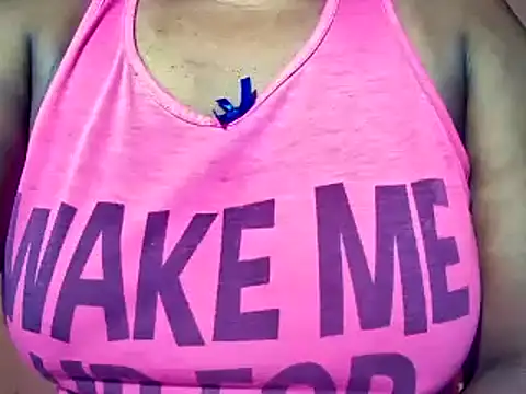 sexyamanda  online show from December 3, 2025, 4:20 am