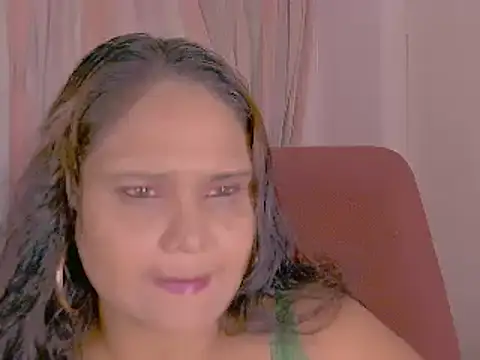 clover cams1874 online show from March 21, 2025, 3:13 pm