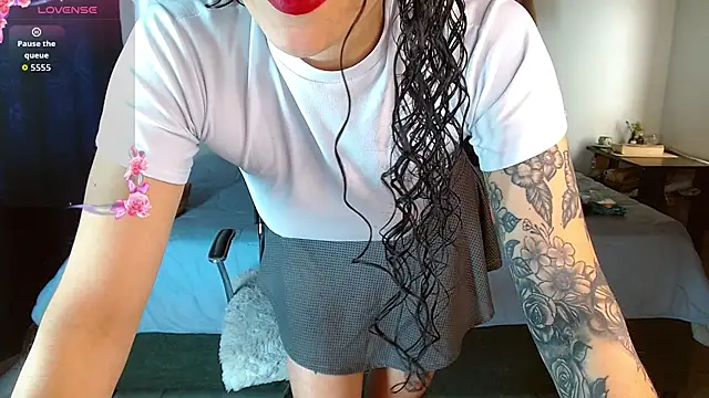 Snapshot of mia_velvet1 chatting on October 2, 2025, 2:46 pm mia velvet1 online show from October 2, 2025, 2:46 pm