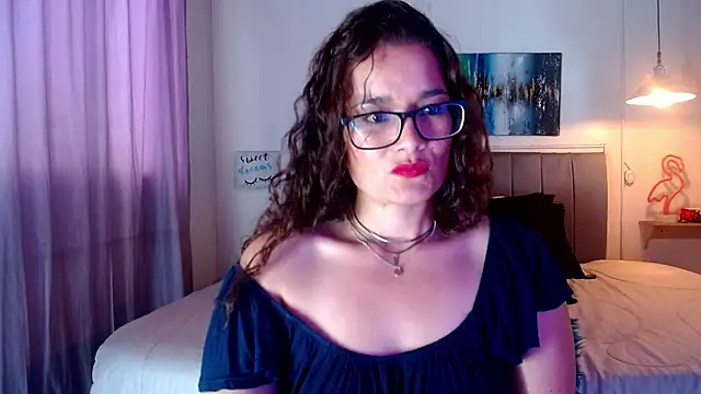 Rose Thompson1 online show from March 15, 2025, 5:26 pm