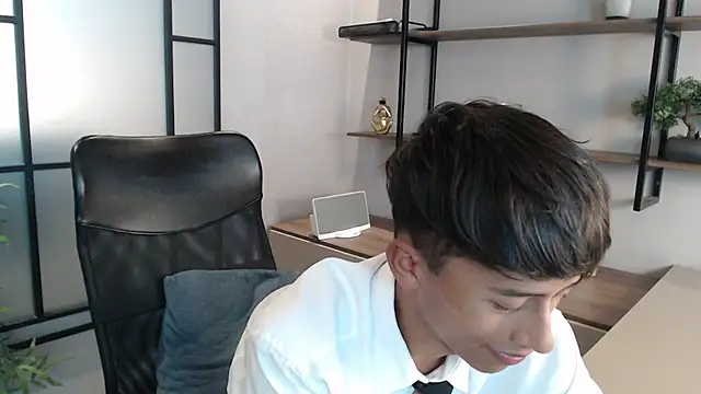 Snapshot of labrinthteasing chatting on March 17, 2025, 11:21 pm labrinthteasing online show from March 17, 2025, 11:21 pm