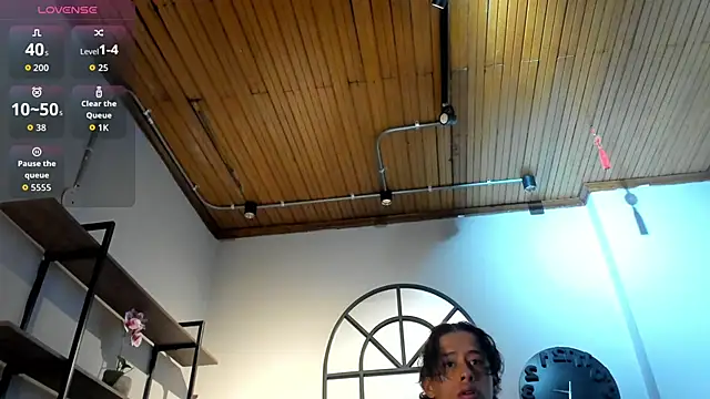 Snapshot of labrinthteasing chatting on October 10, 2025, 3:44 pm labrinthteasing online show from October 10, 2025, 3:44 pm