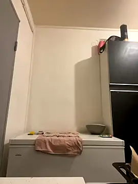 Hugo34bg online show from October 28, 2025, 2:15 am