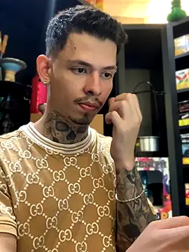 craxybaby online show from November 5, 2025, 5:35 pm