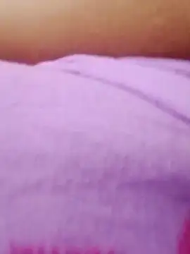 Snapshot of Khemerry chatting on December 2, 2025, 2:06 am Khemerry online show from December 2, 2025, 2:06 am