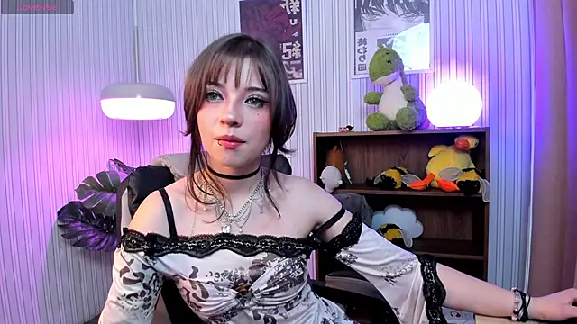 Snapshot of Miyuki_wolf chatting on October 9, 2025, 8:51 pm Miyuki wolf online show from October 9, 2025, 8:51 pm