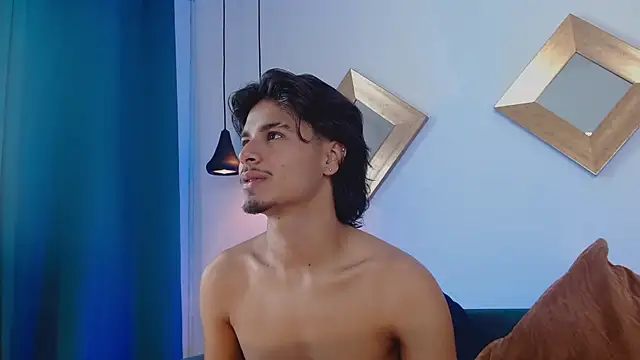 MathewAdams online show from November 5, 2025, 6:41 pm