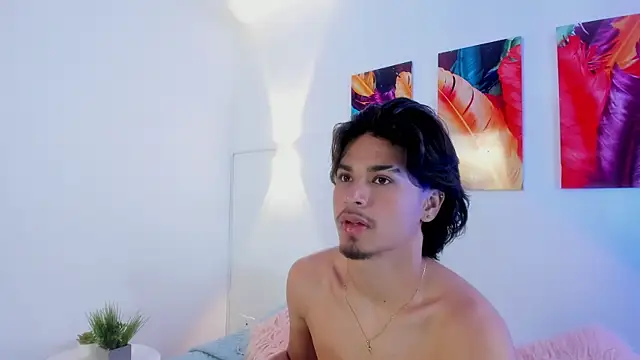 MathewAdams online show from December 5, 2025, 6:26 pm