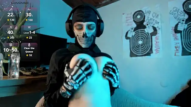 Snapshot of cos_operator chatting on September 20, 2025, 7:26 pm cos operator online show from September 20, 2025, 7:26 pm