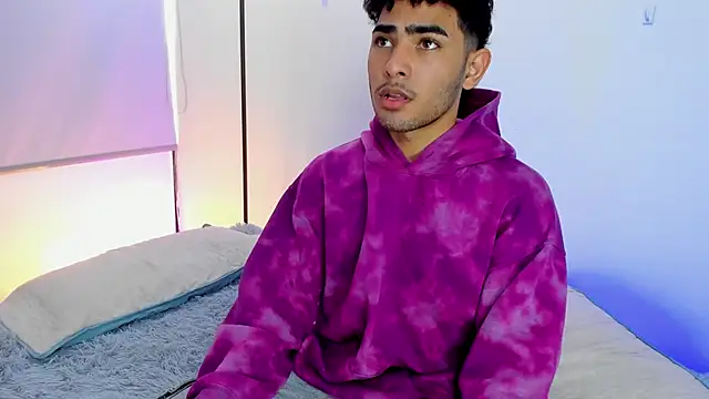 LucasCarterr  online show from March 18, 2025, 12:47 pm