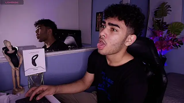 LucasCarterr  online show from September 20, 2025, 4:02 am