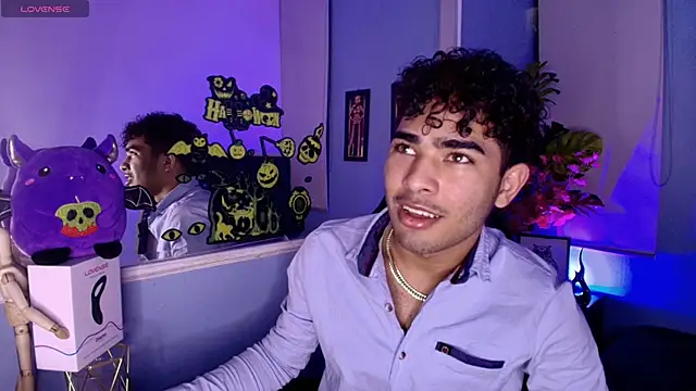 LucasCarterr  online show from October 3, 2025, 3:58 am