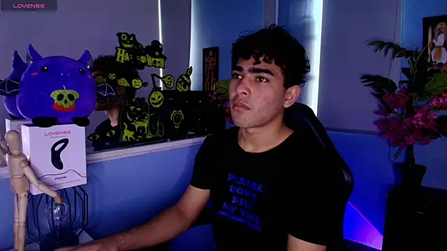 LucasCarterr  online show from October 13, 2025, 8:42 pm