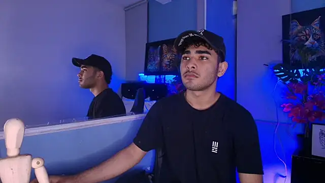 LucasCarterr  online show from November 12, 2025, 4:02 am