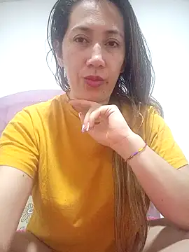 Snapshot of melany-92xxx chatting on September 9, 2025, 2:38 pm melany-92xxx online show from September 9, 2025, 2:38 pm