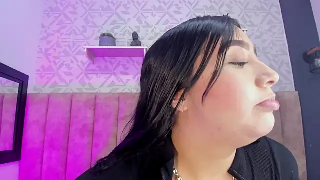 MelinaCruz online show from November 8, 2025, 4:23 am