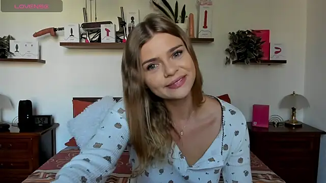 Snapshot of HaleyReedme chatting on September 30, 2025, 7:24 am HaleyReedme online show from September 30, 2025, 7:24 am