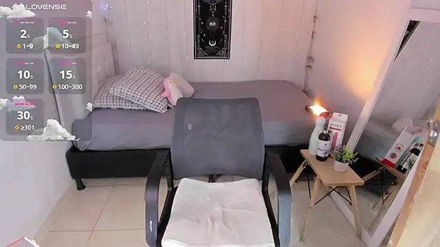 Snapshot of Brithanycullen chatting on November 9, 2025, 10:08 pm Brithanycullen online show from November 9, 2025, 10:08 pm