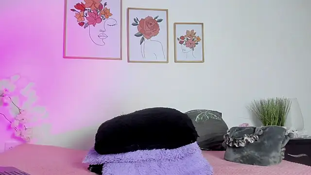 alana 111 online show from September 24, 2025, 2:59 am