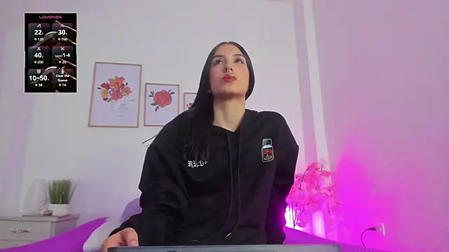 alana 111 online show from November 21, 2025, 3:16 am