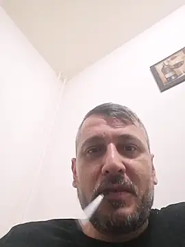 Snapshot of yourflowerpink chatting on October 16, 2025, 5:03 pm yourflowerpink online show from October 16, 2025, 5:03 pm