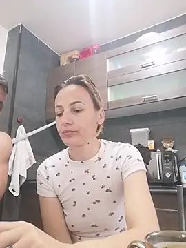 Snapshot of yourflowerpink chatting on October 26, 2025, 8:20 am yourflowerpink online show from October 26, 2025, 8:20 am