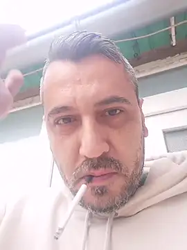 Snapshot of yourflowerpink chatting on December 18, 2025, 7:36 am yourflowerpink online show from December 18, 2025, 7:36 am