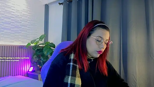 TiffanyWalk online show from October 11, 2025, 10:58 am