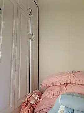 Snapshot of aa520uv chatting on March 18, 2025, 2:04 pm aa520uv online show from March 18, 2025, 2:04 pm