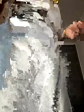 Snapshot of aa520uv chatting on November 12, 2025, 4:18 pm aa520uv online show from November 12, 2025, 4:18 pm