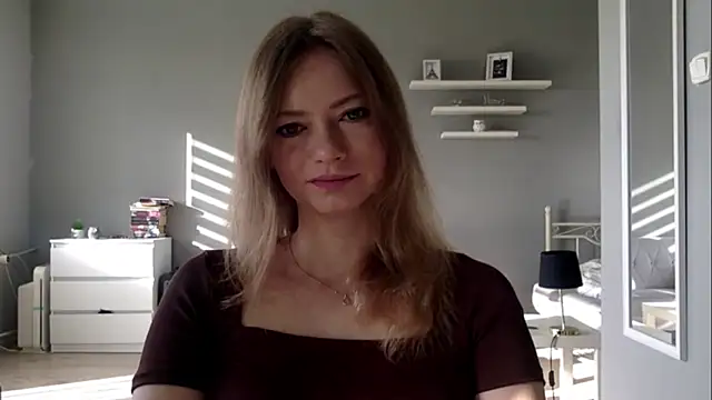 MillieShow online show from October 26, 2025, 8:31 am