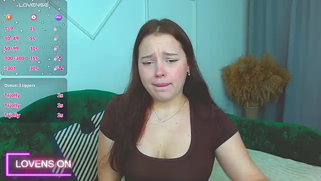 Cute kitty- online show from November 8, 2025, 8:36 am