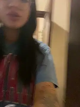 Snapshot of Karen_Holmss chatting on March 13, 2025, 10:21 pm Karen Holmss online show from March 13, 2025, 10:21 pm