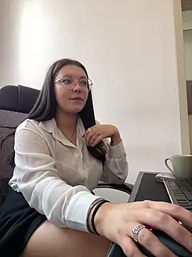 Snapshot of Karen_Holmss chatting on March 15, 2025, 1:40 pm Karen Holmss online show from March 15, 2025, 1:40 pm